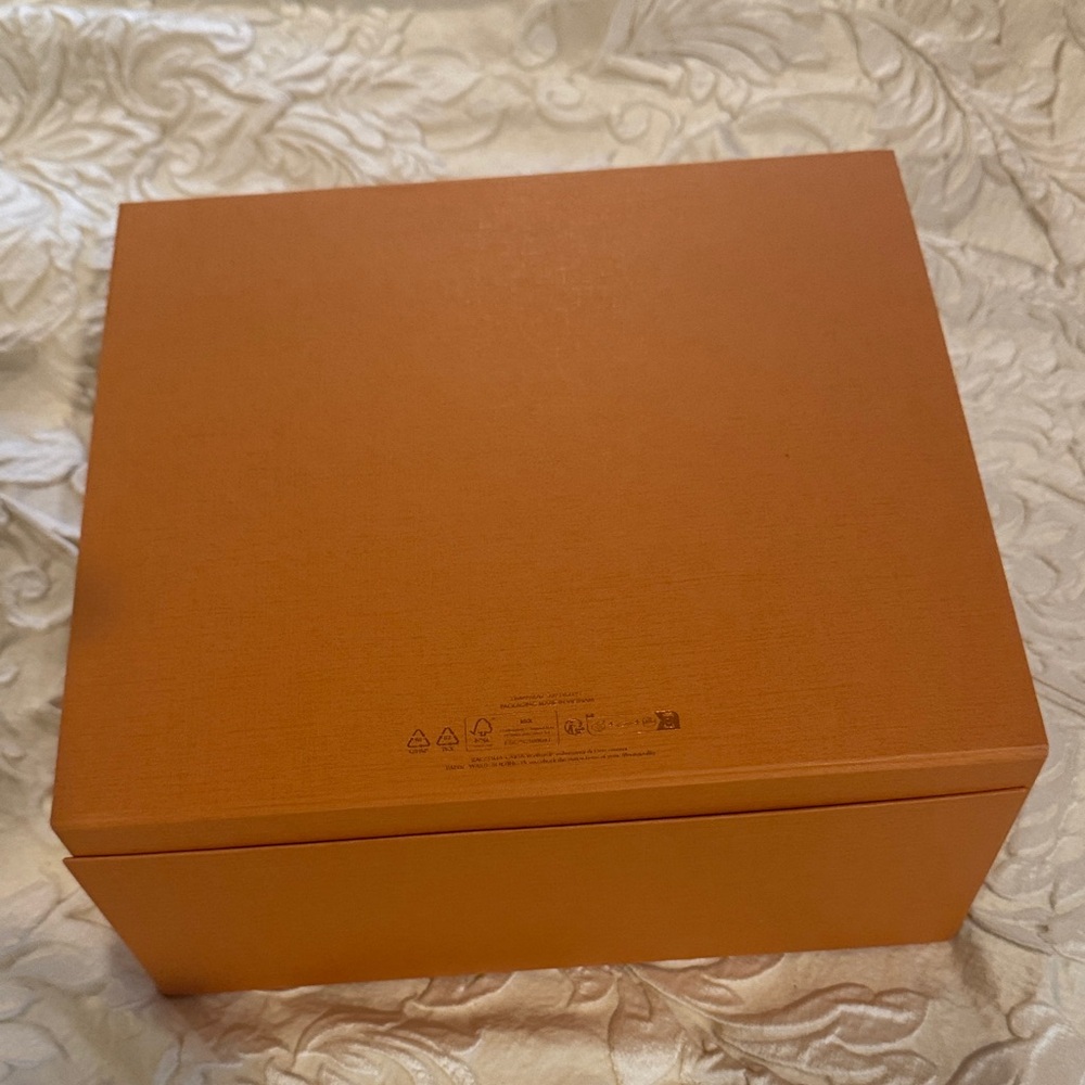 Louis Vuitton Signature Orange Box and bag - Picture 2 of 9